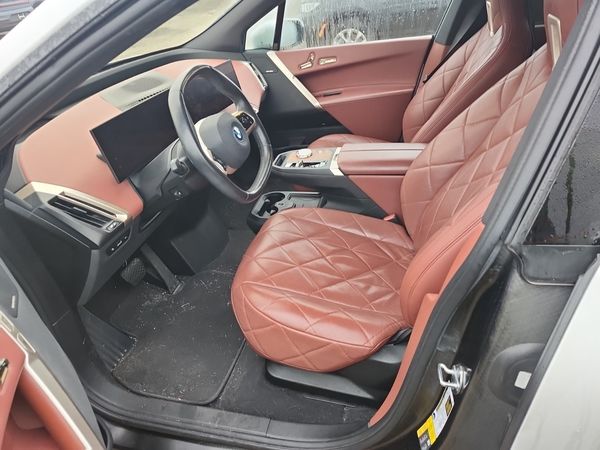 2023 BMW iX XDRIVE40