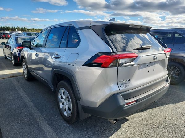 2024 Toyota RAV4 Awd Le