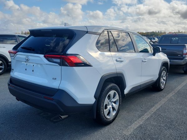 2022 Toyota RAV4 Fwd Le