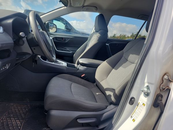 2022 Toyota RAV4 Fwd Le