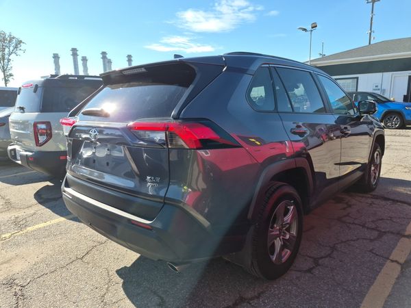 2025 Toyota RAV4 Awd Xle