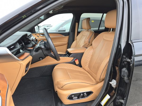 2022 Jeep Grand Cherokee ALL NEW SUMMIT SPORT UTILITY 4D