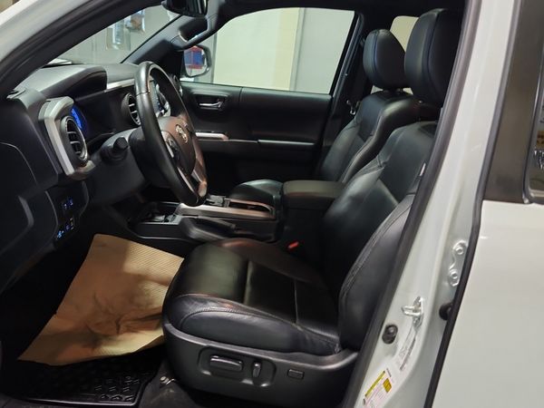 2021 Toyota Tacoma NIGHTSHADE CREW CAB SHORT BED Limited