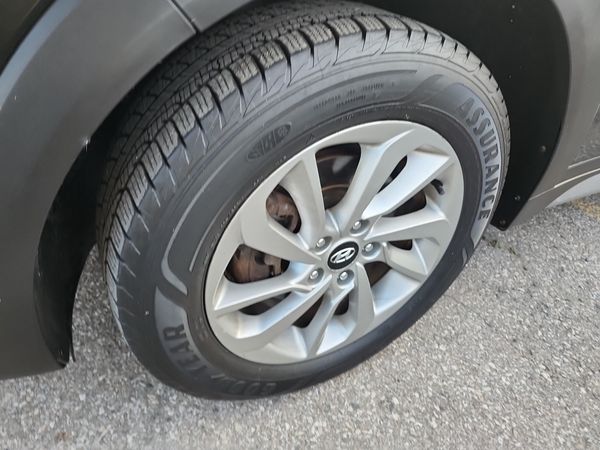 2017 Hyundai Tucson Awd 4dr 2.0l Se