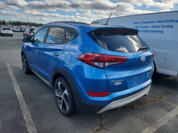 2017 Hyundai Tucson Awd 4dr 1.6l Se
