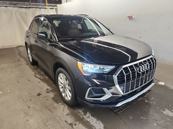 2022 Audi Q3 KOMFORT quattro Premium