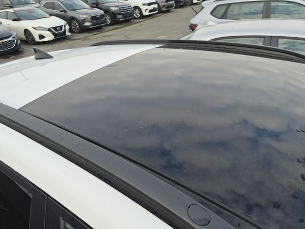 2025 Hyundai KONA PREFERRED SEL Convenience