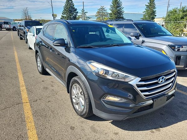 2017 Hyundai Tucson Awd 4dr 2.0l Se