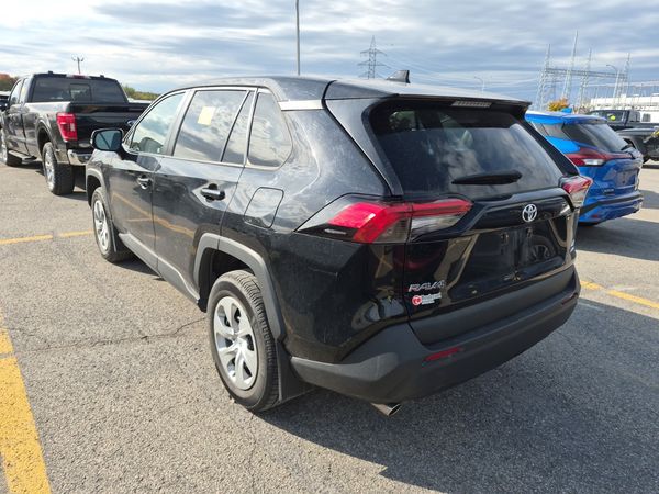 2022 Toyota Rav4 LE