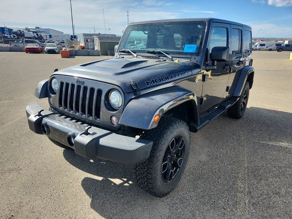 2017 Jeep WRANGLER UNLIMITED SMOKY MOUNTAIN