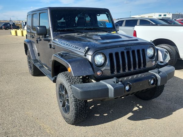 2017 Jeep WRANGLER UNLIMITED SMOKY MOUNTAIN Unlimited Sahara