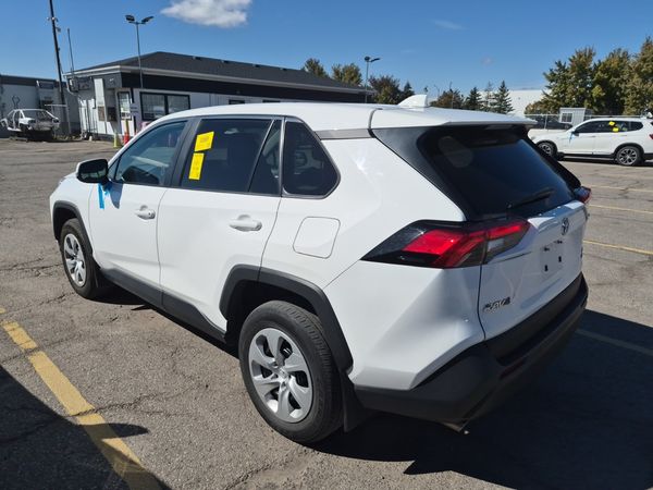 2023 Toyota RAV4 Awd Le