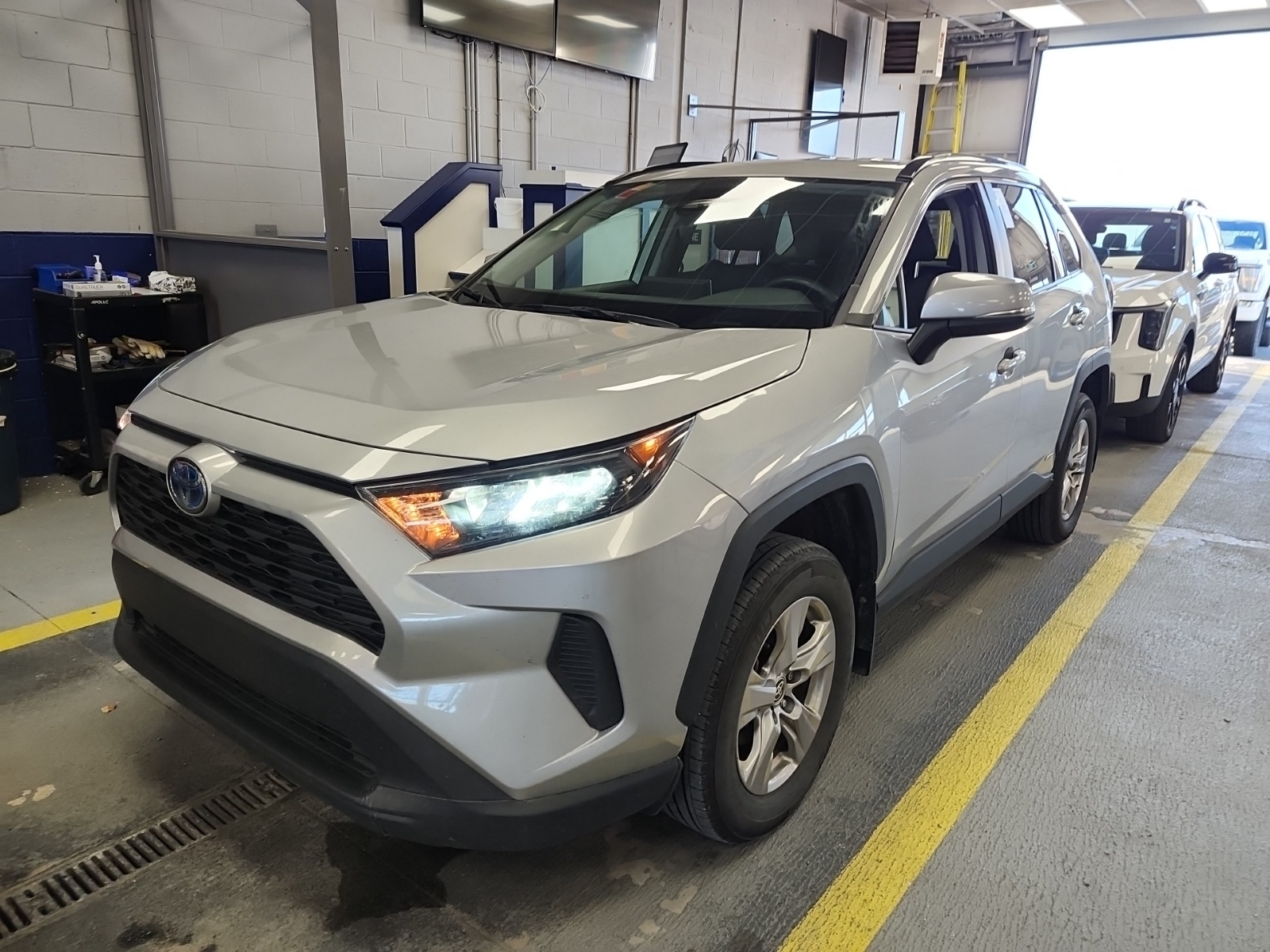 2023 Toyota RAV4 Awd Hybrid Le XLE Premium