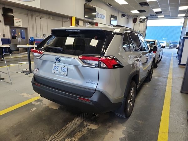 2023 Toyota RAV4 Awd Hybrid Le XLE Premium