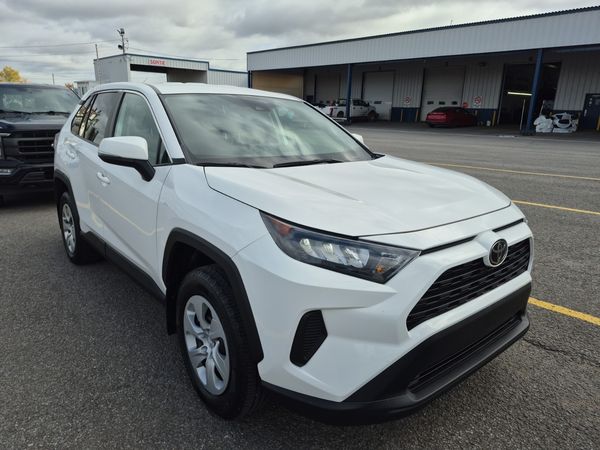 2022 Toyota Rav4 LE
