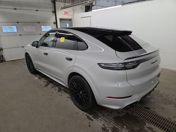 2021 Porsche Cayenne GTS