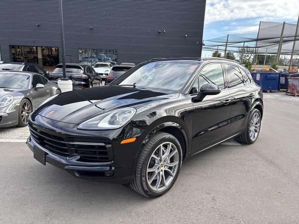 2024 PORSCHE CAYENNE