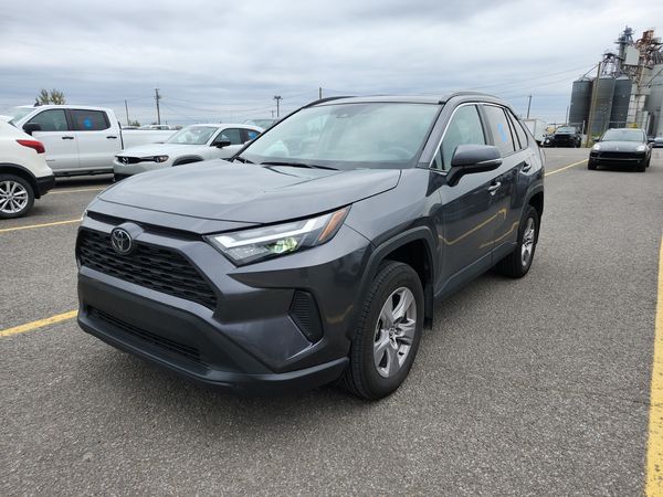 2025 Toyota Rav4 XLE