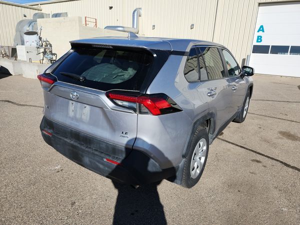 2022 Toyota Rav4 LE