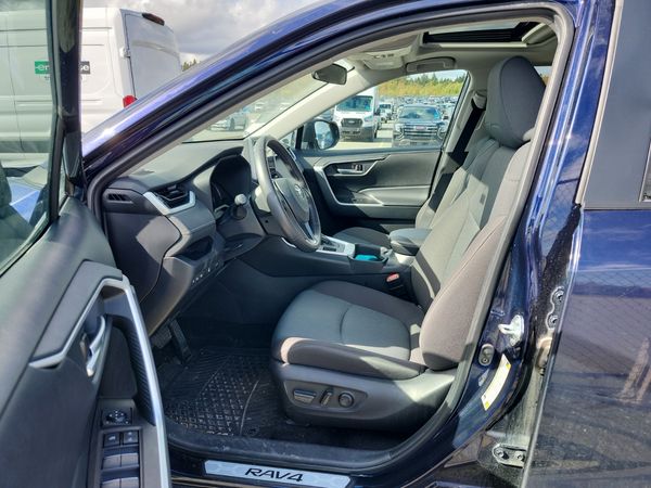 2025 Toyota RAV4 Awd Xle