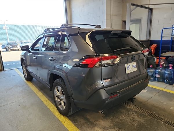2023 Toyota RAV4 Awd Hybrid Le XLE Premium