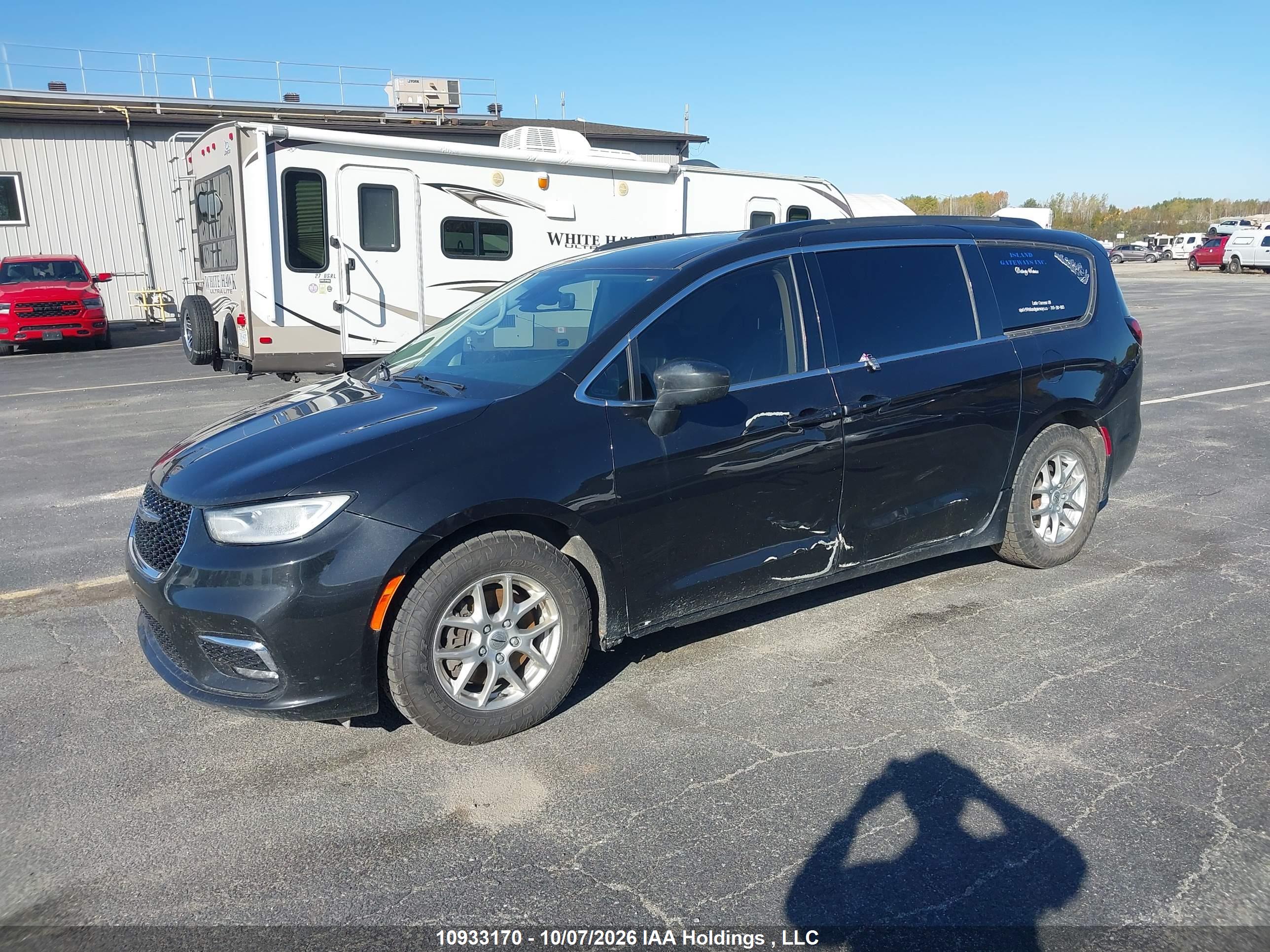 2022 CHRYSLER PACIFICA TOURING L — I2