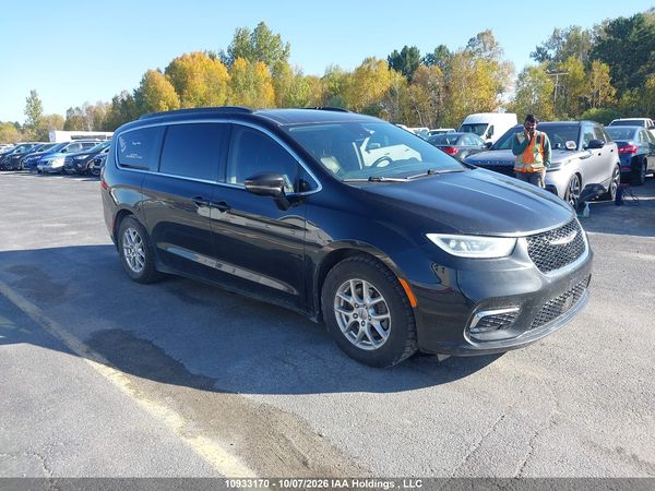 2022 CHRYSLER PACIFICA TOURING L — I1