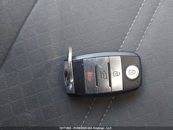 2019 KIA SORENTO L, LX, S