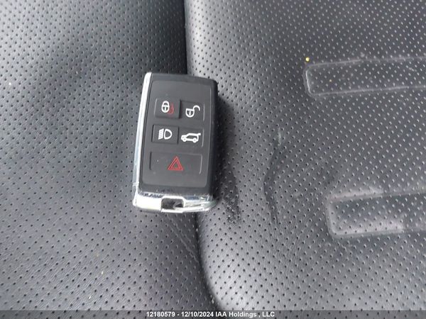 2020 LAND ROVER DEFENDER 110 — I11