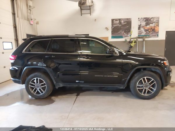 2021 JEEP GRAND CHEROKEE Laredo