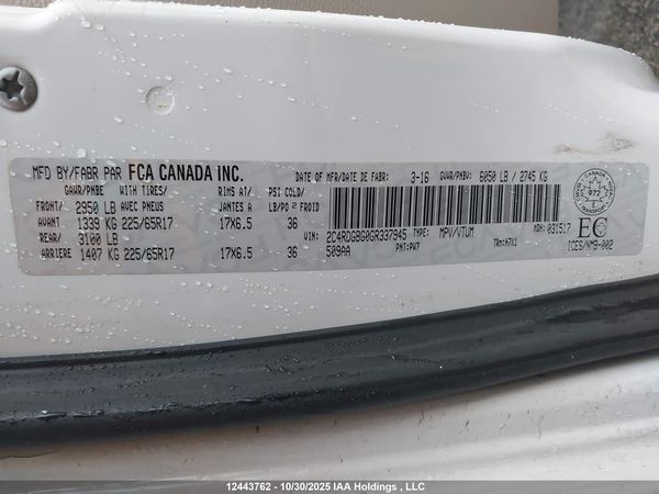 2016 DODGE GRAND CARAVAN SE/SXT — I9