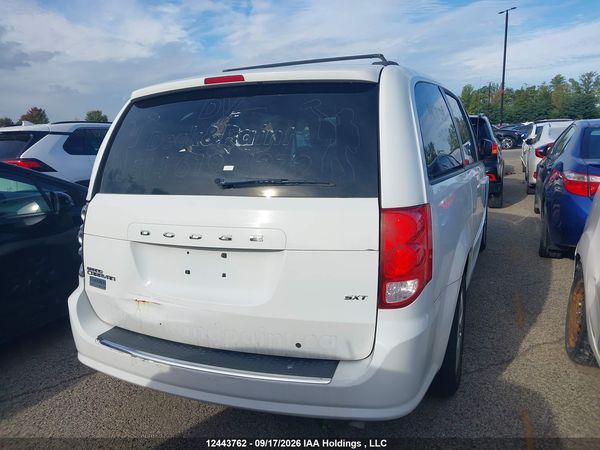 2016 DODGE GRAND CARAVAN SE/SXT — I16