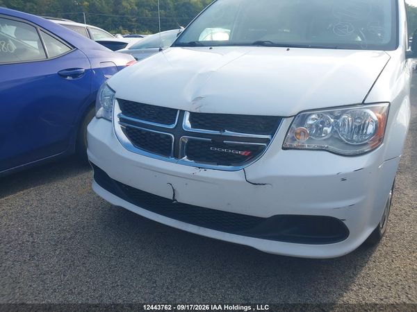 2016 DODGE GRAND CARAVAN SE/SXT — I21