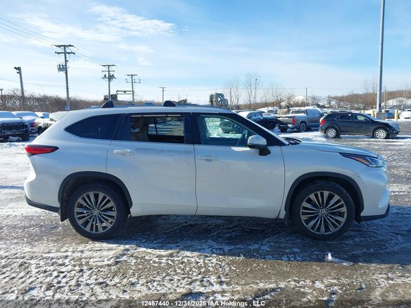 2020 TOYOTA HIGHLANDER PLATINUM