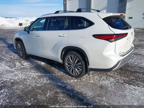 2020 TOYOTA HIGHLANDER PLATINUM