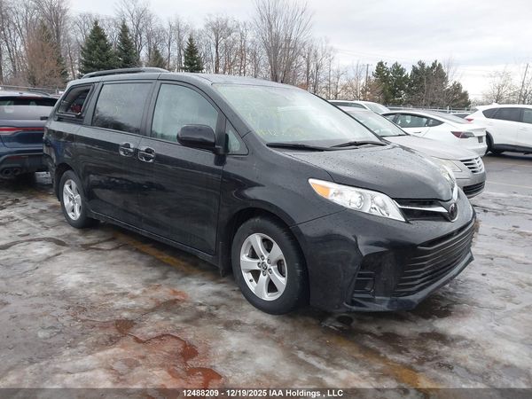 2020 TOYOTA SIENNA E grade — I1