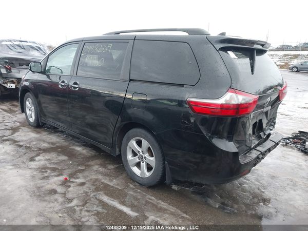 2020 TOYOTA SIENNA E grade — I3