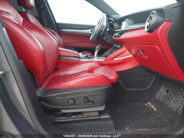 2018 ALFA ROMEO STELVIO TI — I5