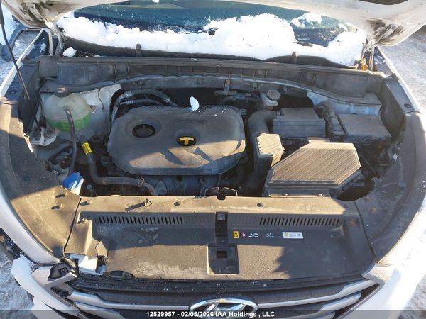 2017 HYUNDAI TUCSON SE (no options)