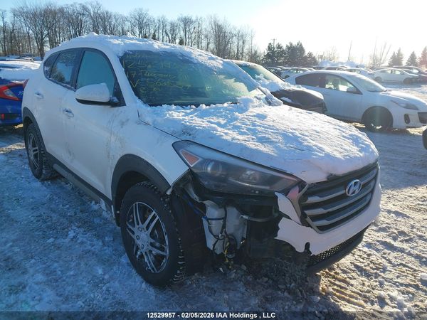 2017 HYUNDAI TUCSON SE (no options)