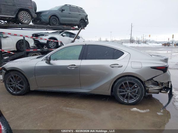 2023 LEXUS IS 300 — I15