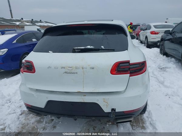 2018 PORSCHE MACAN — I16