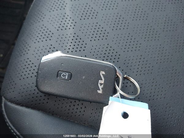 2022 KIA SELTOS SX, SX Sunroof Pkg — I11