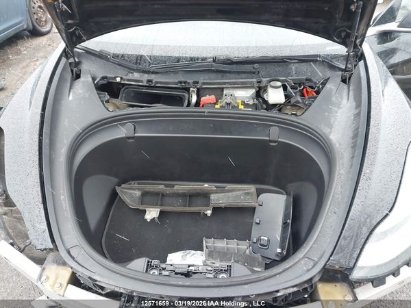 2019 TESLA MODEL 3 LONG RANGE/PERFORMANCE — I10
