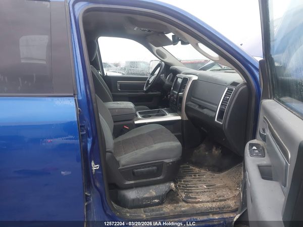 2017 RAM 1500 SLT