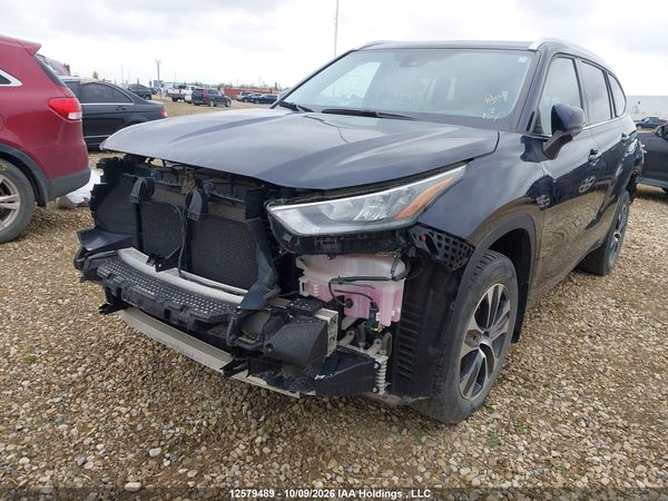 2021 TOYOTA HIGHLANDER xle — I6