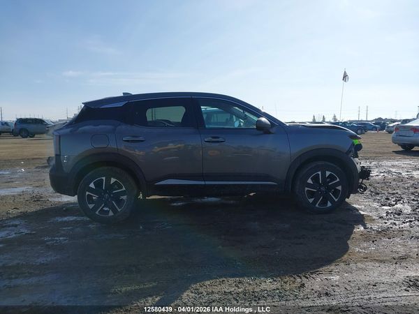 2025 NISSAN KICKS SV
