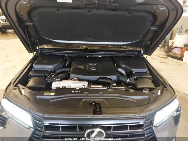 2024 LEXUS GX 550