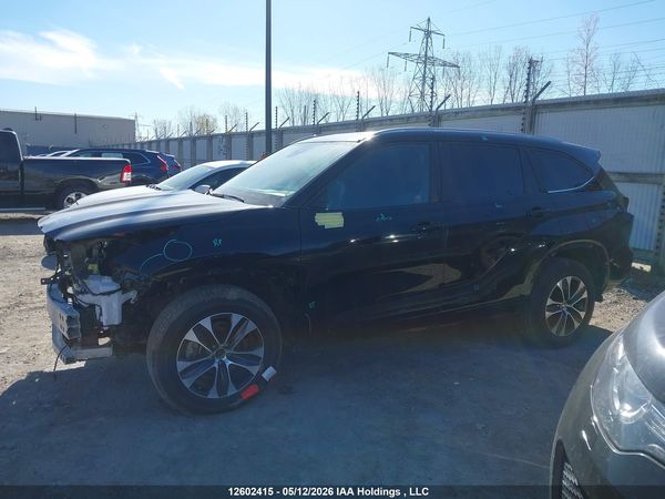 2026 TOYOTA HIGHLANDER XLE