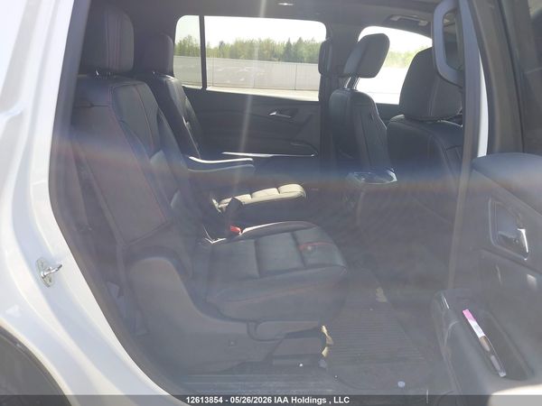 2025 CHEVROLET TRAVERSE RS — I8